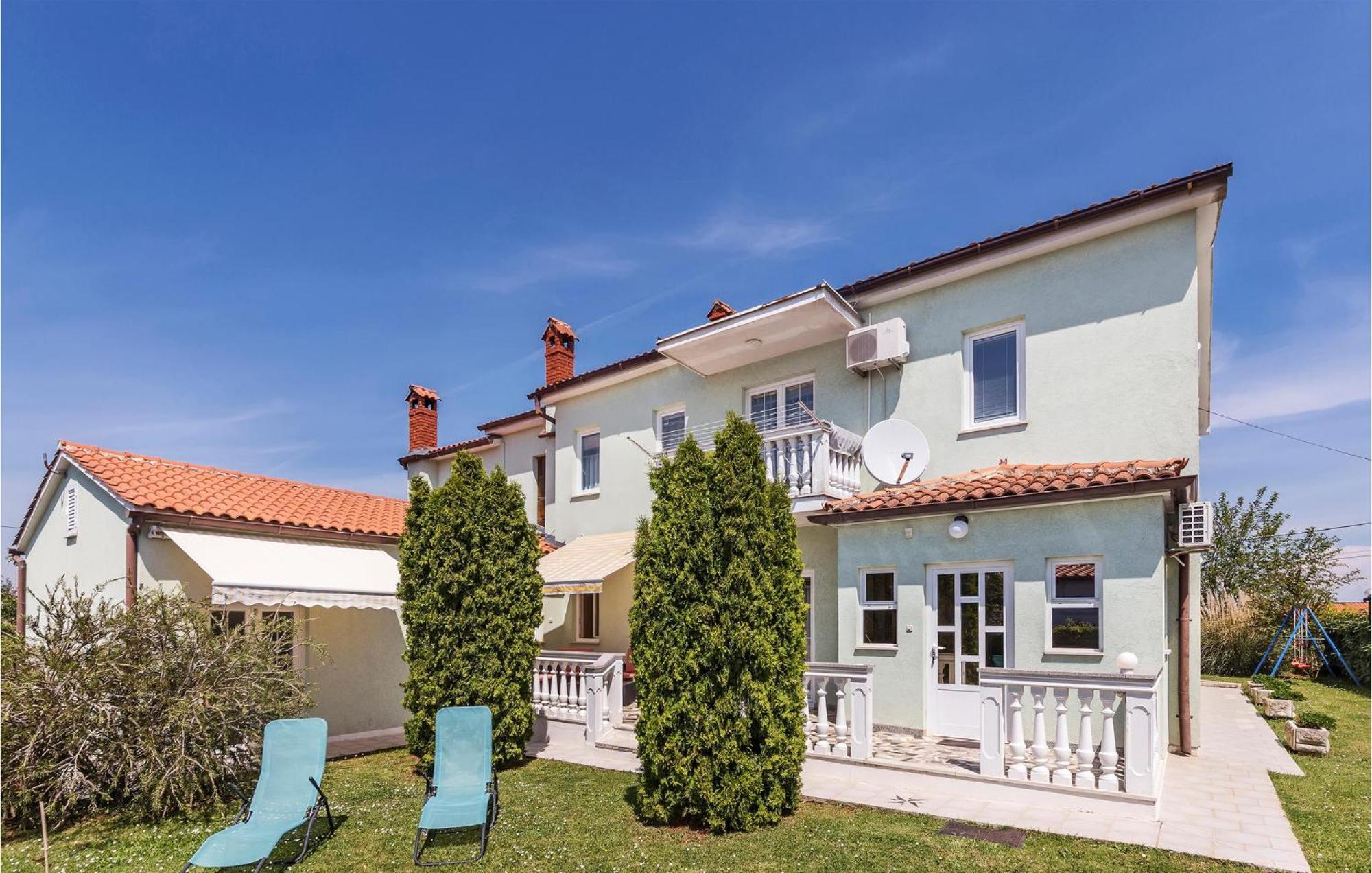 2 Bedroom Beautiful Apartment In Valtura Zewnętrze zdjęcie